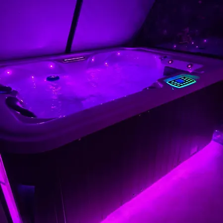 Maison d'hôtes Secret - 5 Pers - Jacuzzi - 70m2 - 2 Séparés